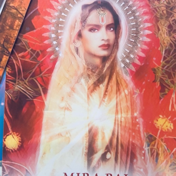 The Divine Feminine Oracle card deck - Picture 3 of 9